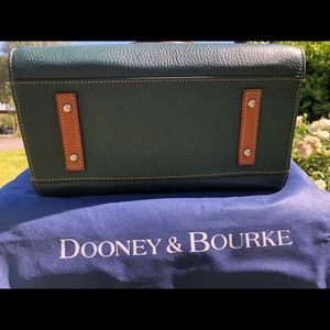Dooney & Bourke Bags - Dooney & Bourke Dooney & Bourke Bags - Dooney & Bourke